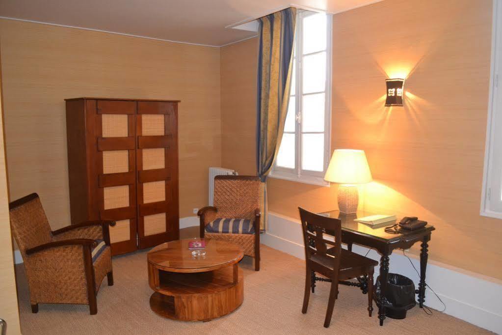 Brit Hotel Des Grands Hommes - Bordeaux Centre Exteriér fotografie